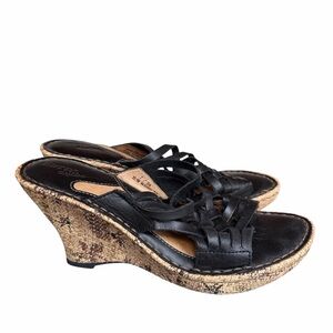 Y2K NWOT Born Drilles Black Strappy Leather 3.5” Wedge Sandals
